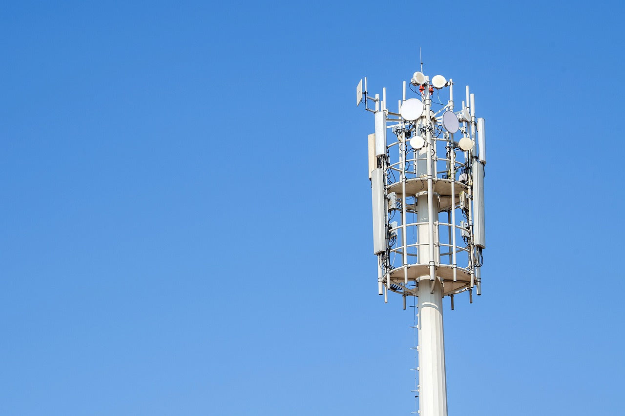 Antenne relais, source importante d'ondes électromagnétique (5G, 4G, ...)