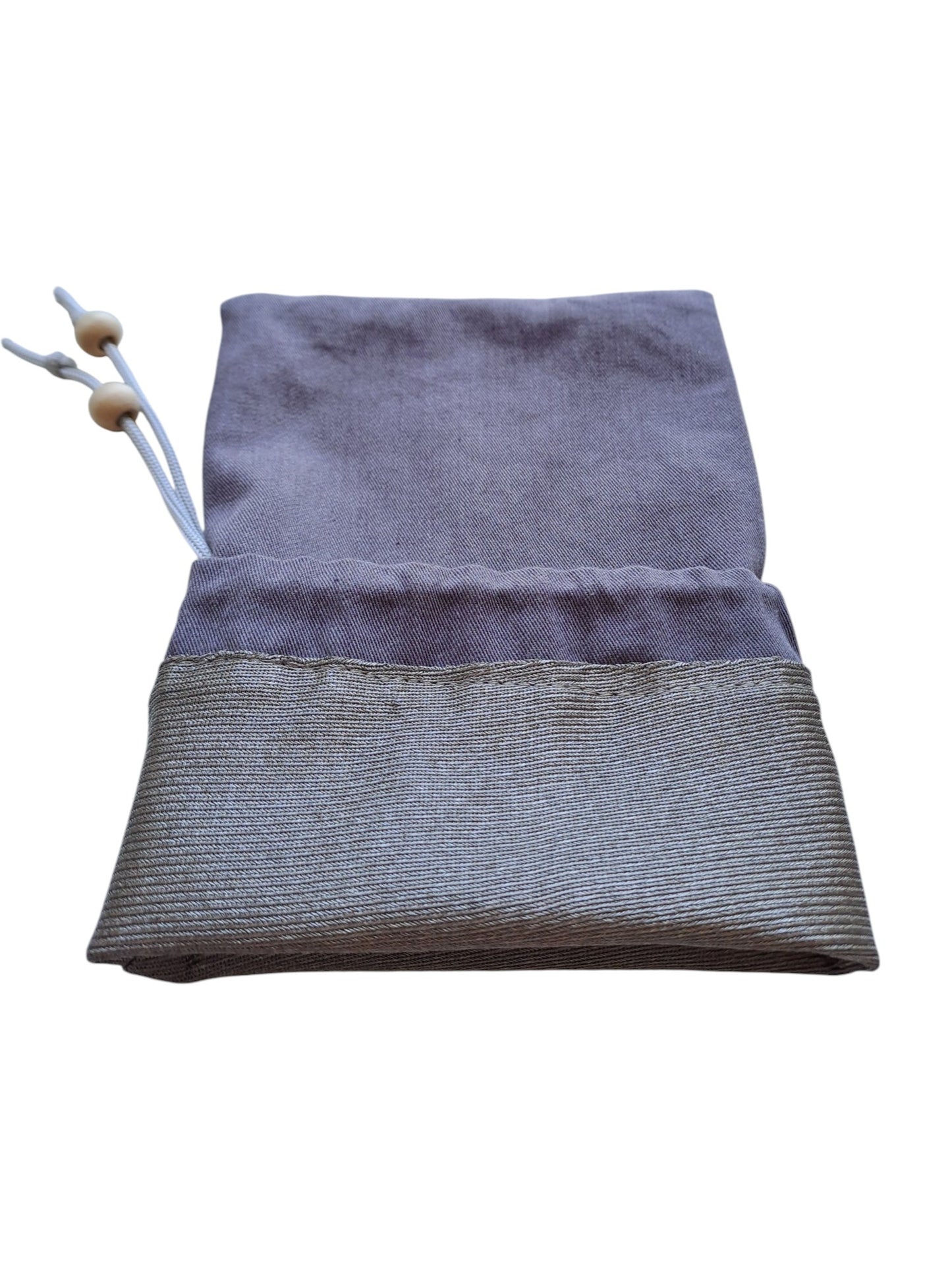 Pochette anti ondes souple en fibre d'argent adapté à toute taille de smartphone.